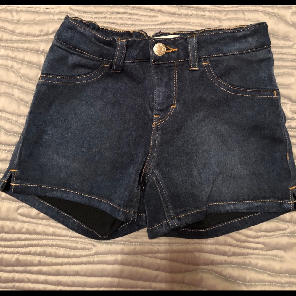 Levi’s Adjustable Waist “shorty short” Soft Denim